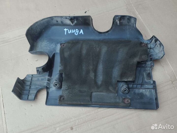 Декоративная крышка двигателя Nissan tiida C11