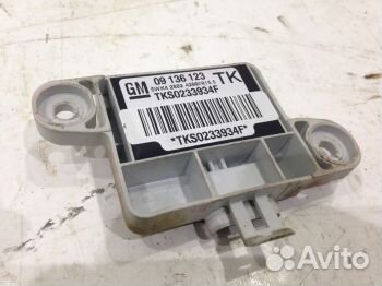 Датчик SRS 9136123 Опель Vectra B