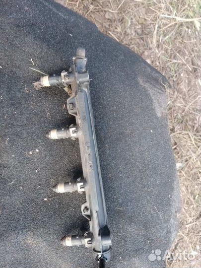 Рампа топливная VW Polo 4 1.4 16V BBY