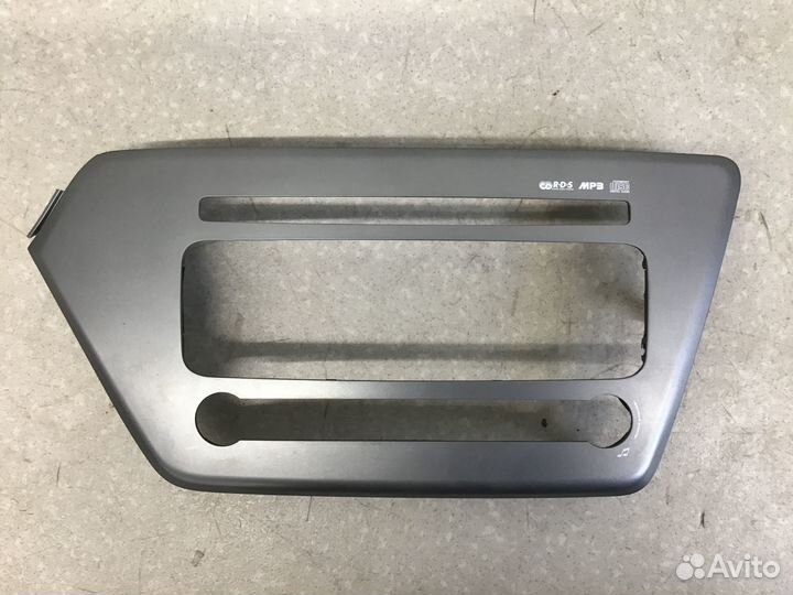 Рамка магнитолы Kia RIO 2011-2017