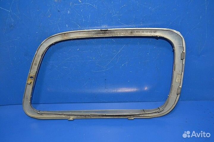 Накладка фары, правая mercedes-benz Actros MP2/MP3