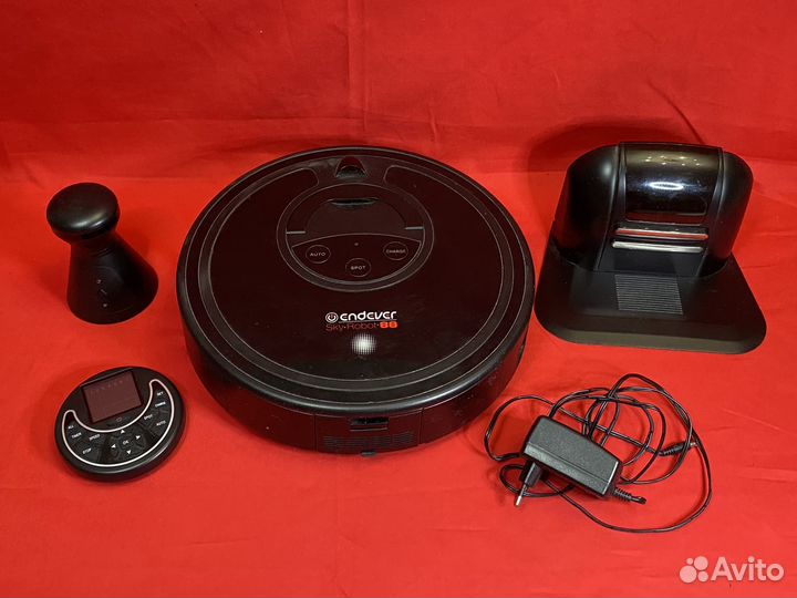 Робот пылесос рабочий