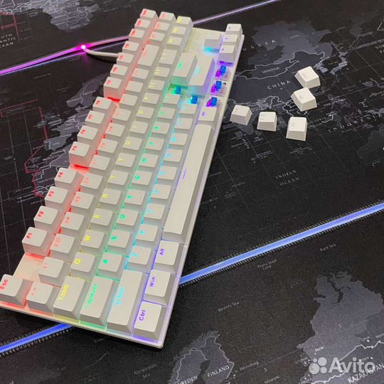 Игровая механическая клавиатура белая 87 клавиш