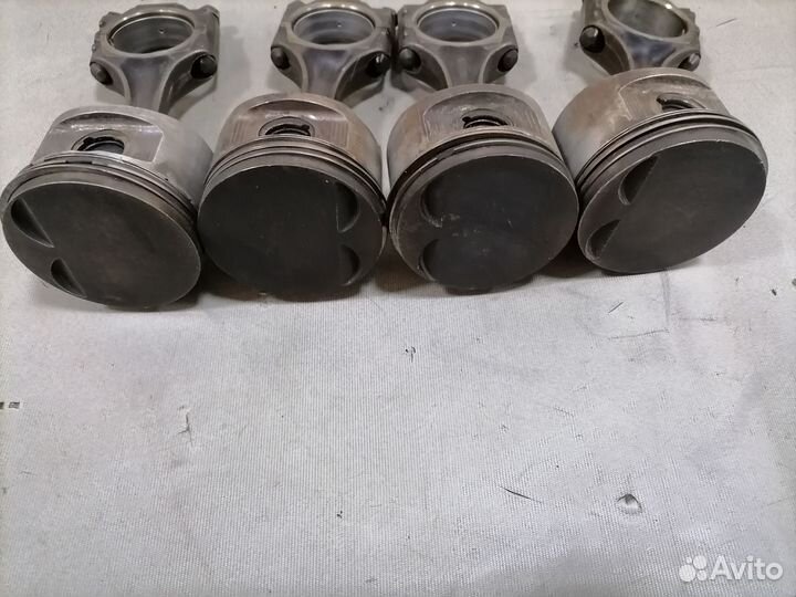 Поршни с шатунами VW passat B3 9A 2.0 1988-1993