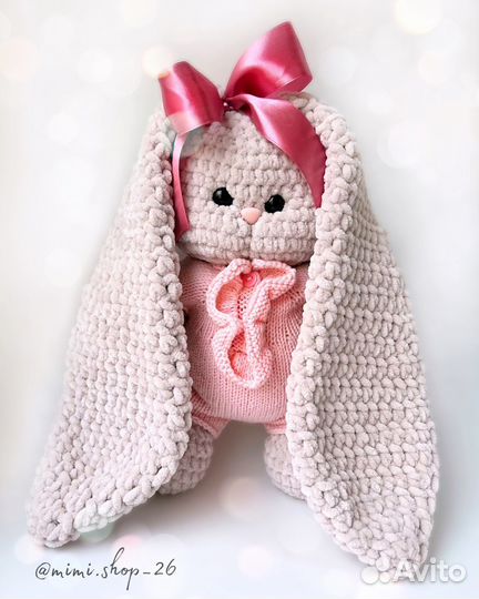 Зефирный зайка вязаный