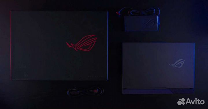 Asus ROG Strix G17 Ryzen 9 7945HX / RTX 4090 4080