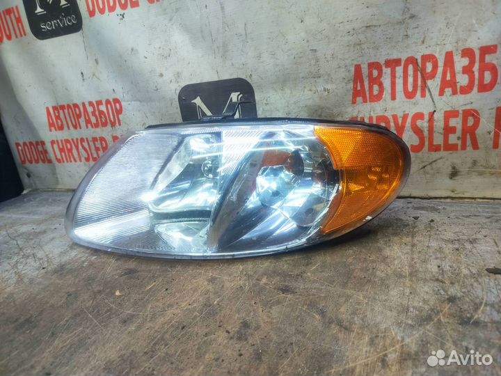 Фары на Dodge Caravan 4 и Chrysler Voyager 4