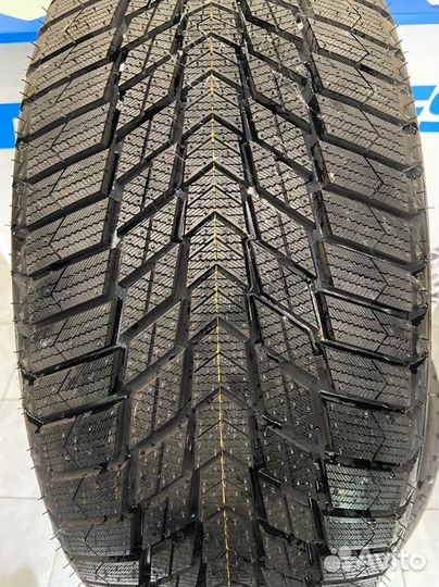 Nexen Winguard Ice Plus 235/45 R18 98T