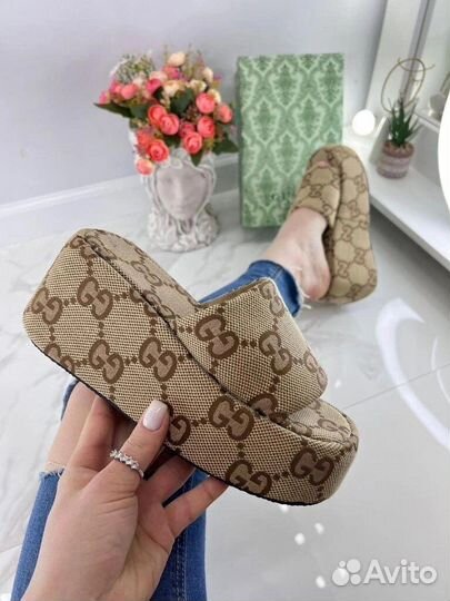 Сабо женские