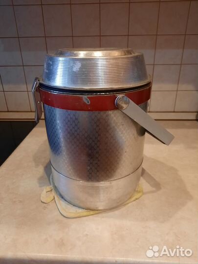 Термосы с металлической колбой