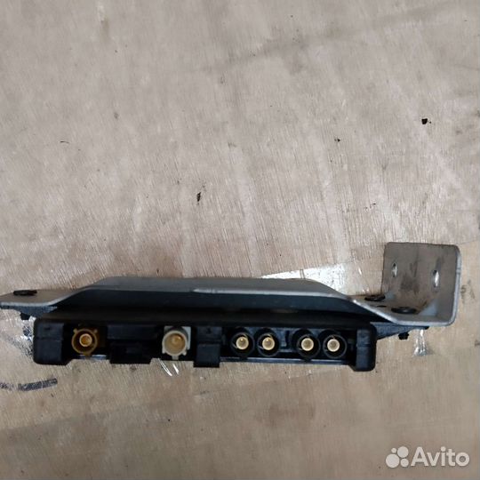 Усилитель антенны Volkswagen Touareg 1