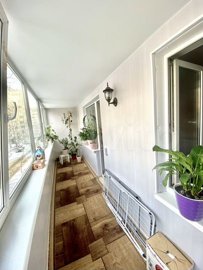 4-к. квартира, 85 м², 2/5 эт.