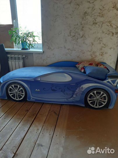 Детская кровать машина с матрасом