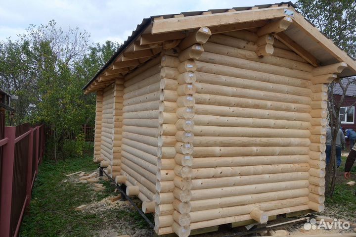 Сруб Бани из оцилиндрованного бревна