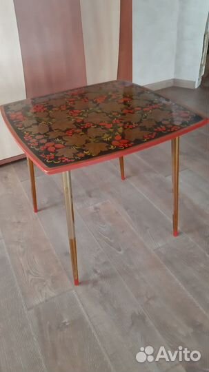 Столик Хохлома