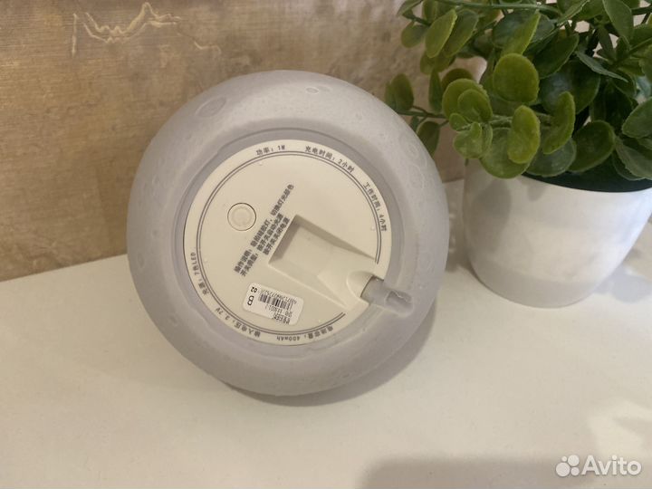 Ночник луна новый