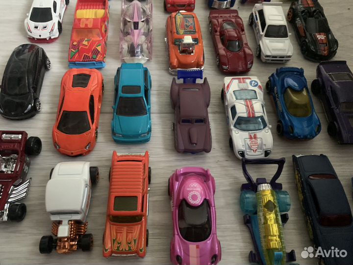 Hot wheels машинки