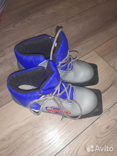 Лыжные ботинки детские 35