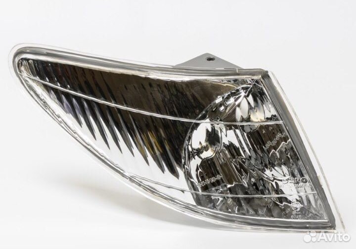 Указатель поворота правый Mazda Premacy