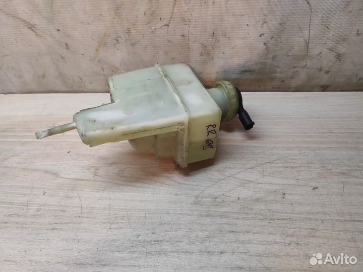 Бачок тормозной жидкости Land Rover Range Rover 3