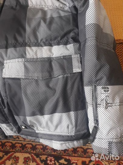 Куртка горнолыжная