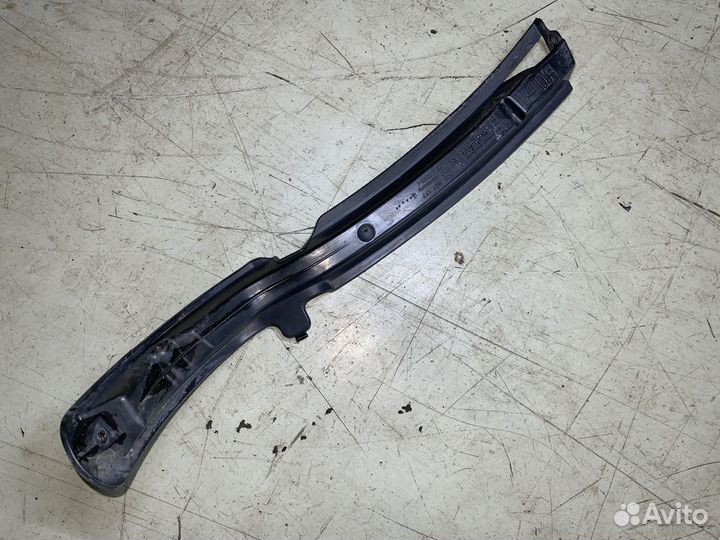 Кронштейн крепления бампера левый Volkswagen Passa