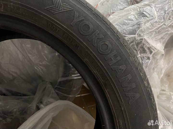 Yokohama A043 215/55 R17