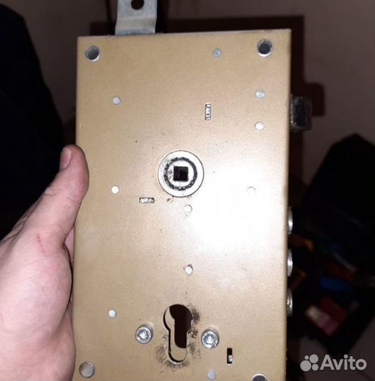 Вскрытие и взлом замков, замена замков и установка