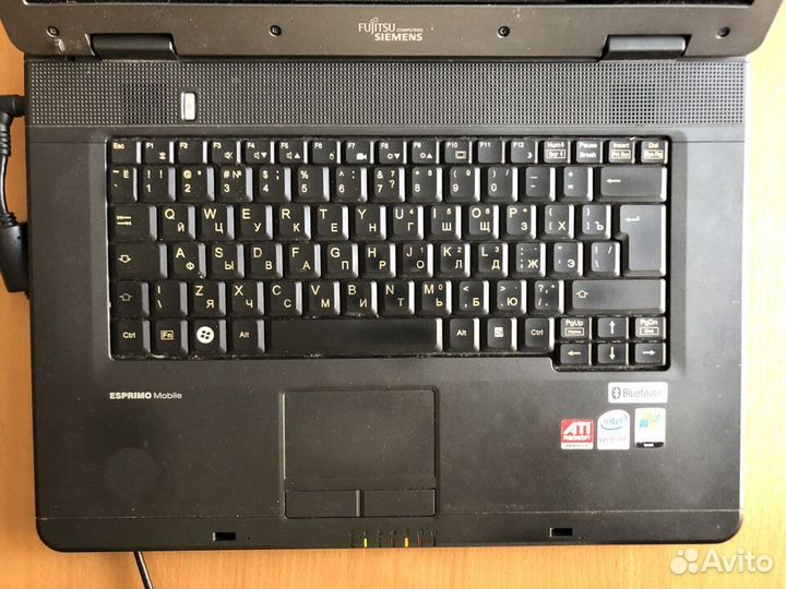 Fujitsu siemens c45 esprimo mobile v5545