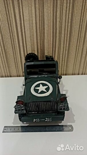 Коллекционная машина джип Виллис