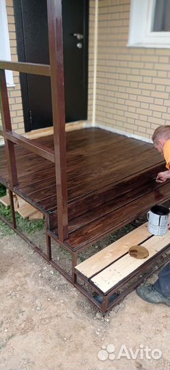 Крыльцо к дому из металла