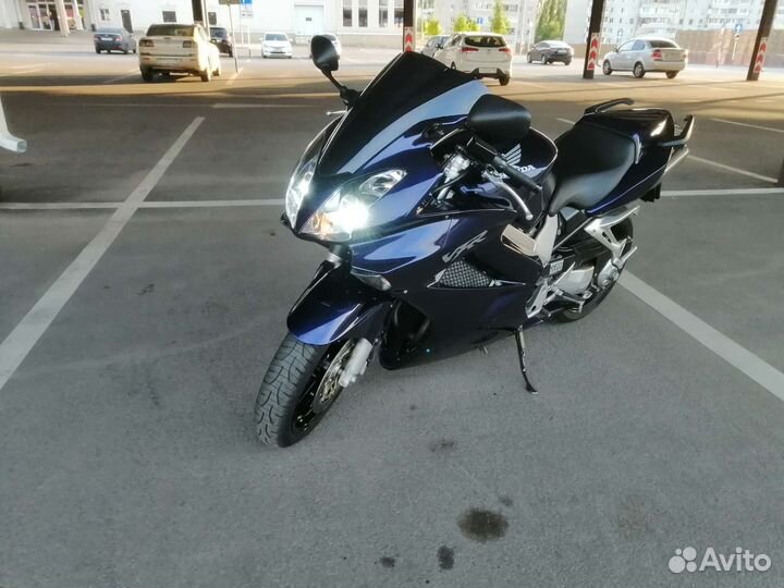 Honda vfr 800 interceptor