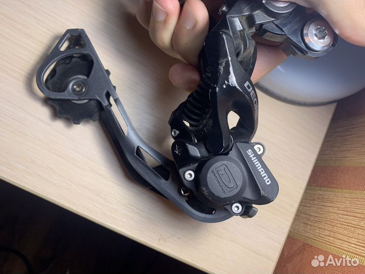 Задний перключатель Shimano Deore RD-M615