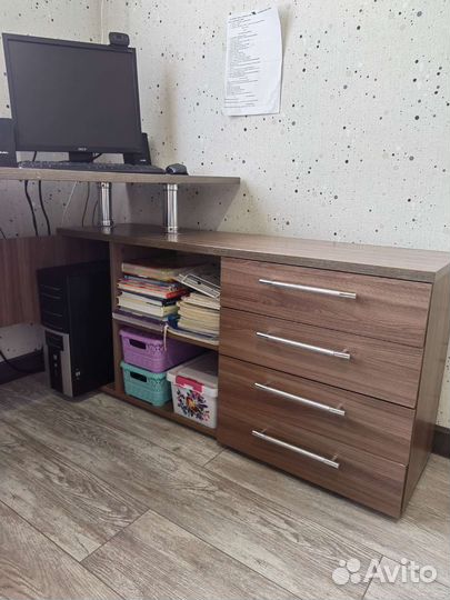 Стол школьный