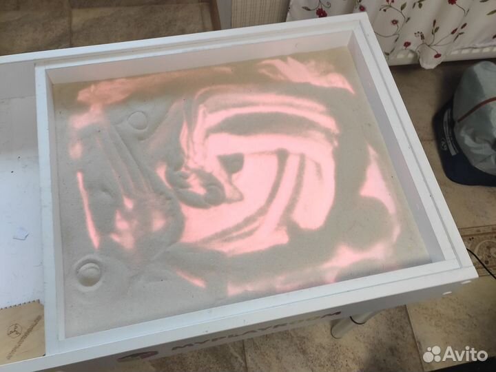 Интерактивный световой стол для рисования песком