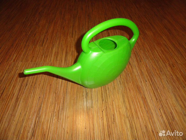 Лейка,кашпо,распылитель,горшко. Цена за все