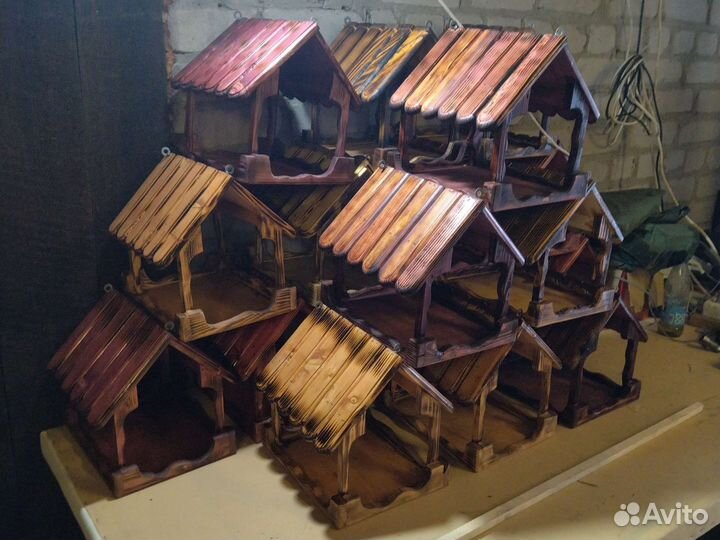 Кормушки для птиц и для белок