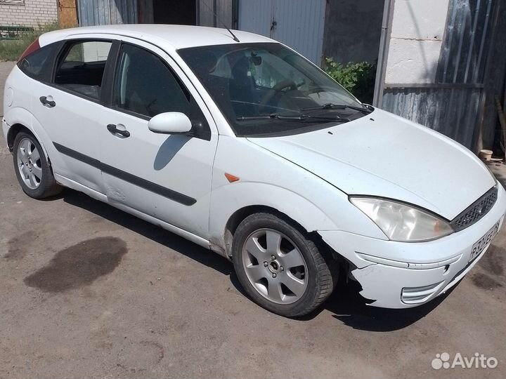 В разборе Ford focus 1 хэчбек 2002г