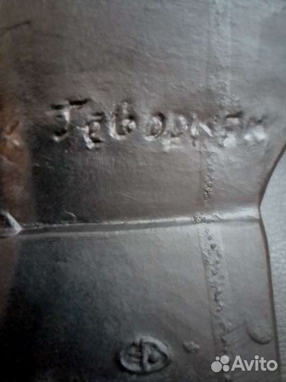 Бюст ви Ленина