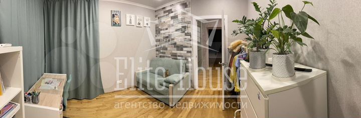 2-к. квартира, 57 м², 7/7 эт.