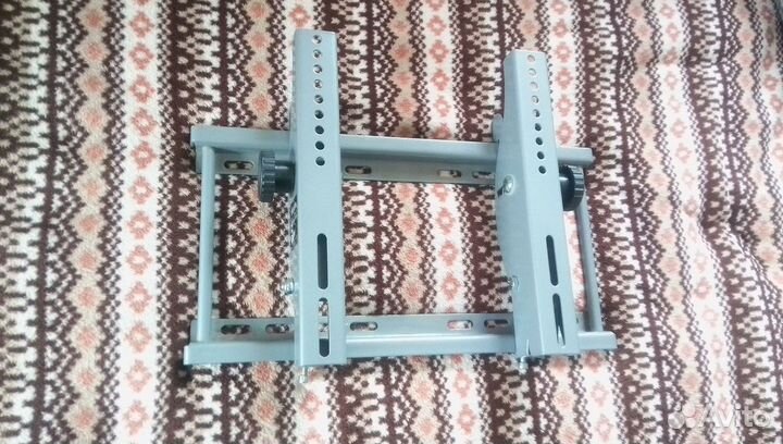 Кронштейн для телевизора на стену новый