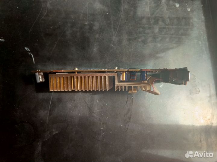 Продам видео карту За 2.000
