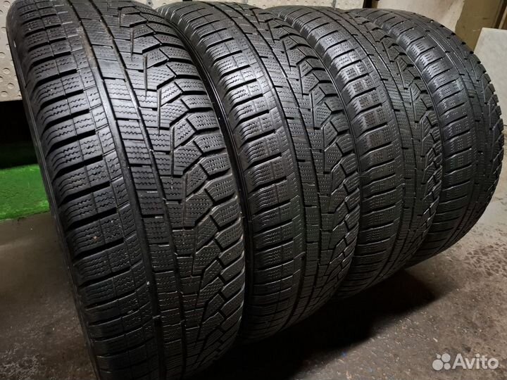 Hankook Winter I'Cept Evo2 W320A SUV 225/65 R17 102H