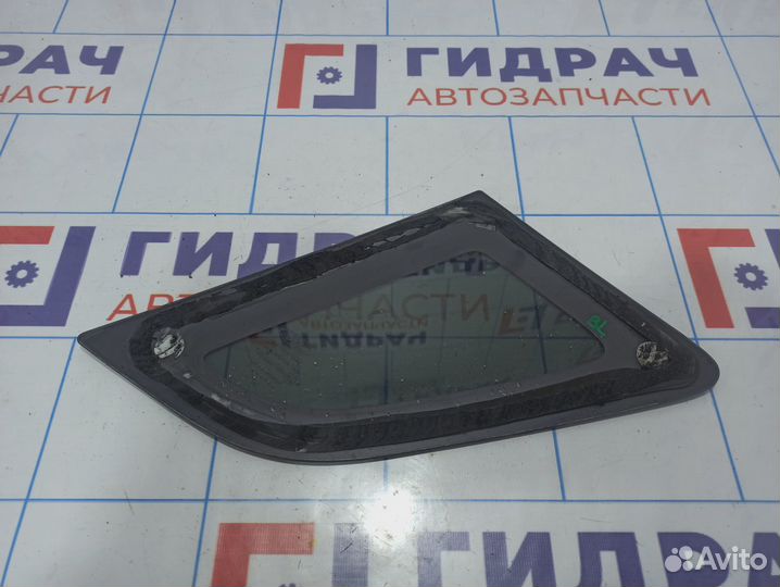 Стекло кузовное глухое левое Ford EcoSport 1894593