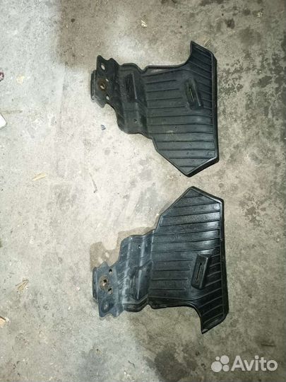 Решетки бампера, кронштейны бампера, птф правая