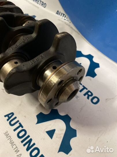 Коленвал Volkswagen Passat B3 1.8 026105101F