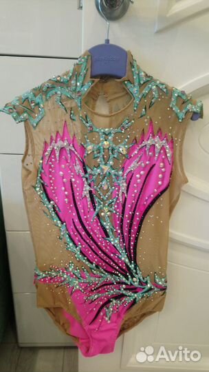 Купальник для выступлений по художеств. гимнастике