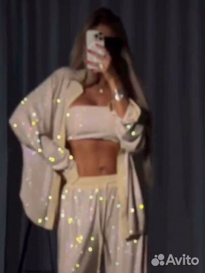 Костюм в стразах