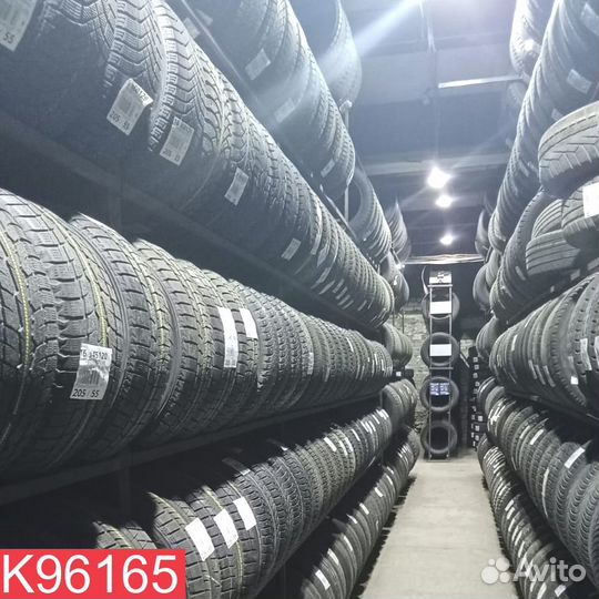 Goodyear Vector 4Seasons 235/55 R19 100L