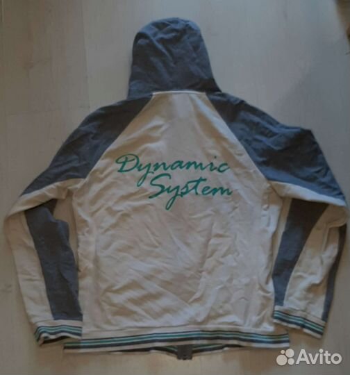 Спортивный костюм